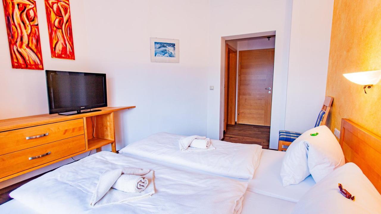 Gaestehaus Hartweger エクステリア 写真