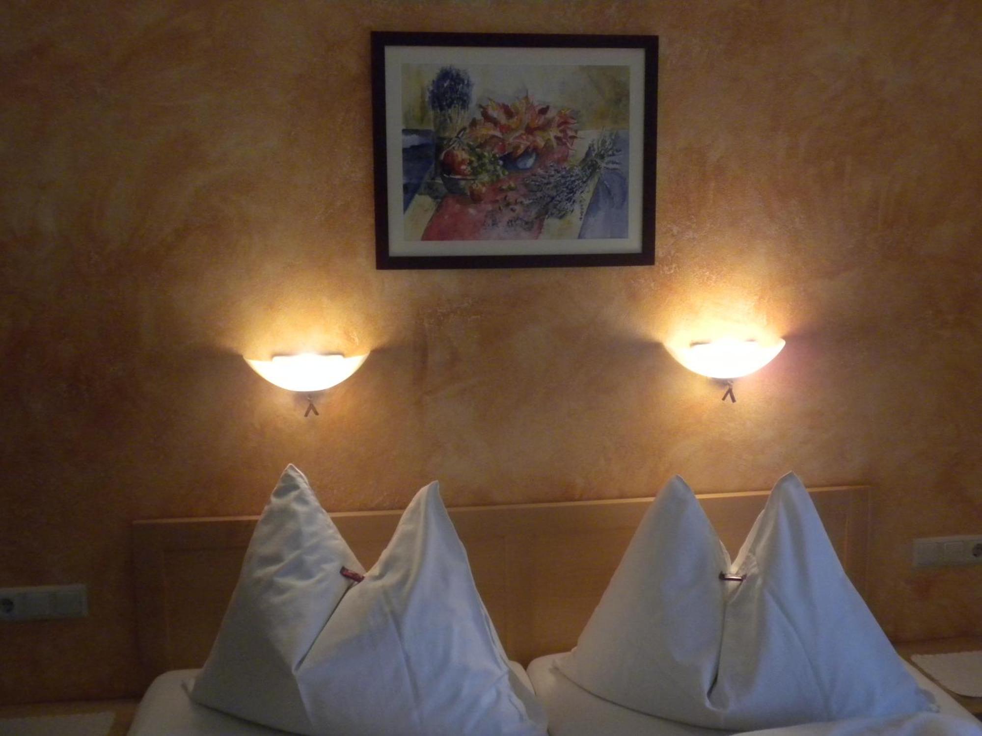 Gaestehaus Hartweger エクステリア 写真